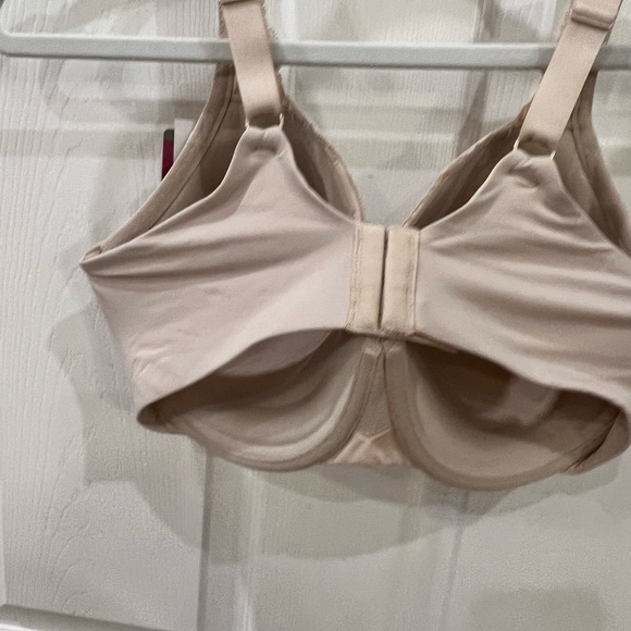 NWT Olga Cloud 9 Underwire Bra with Lace (38DD) - Picture 2 of 4